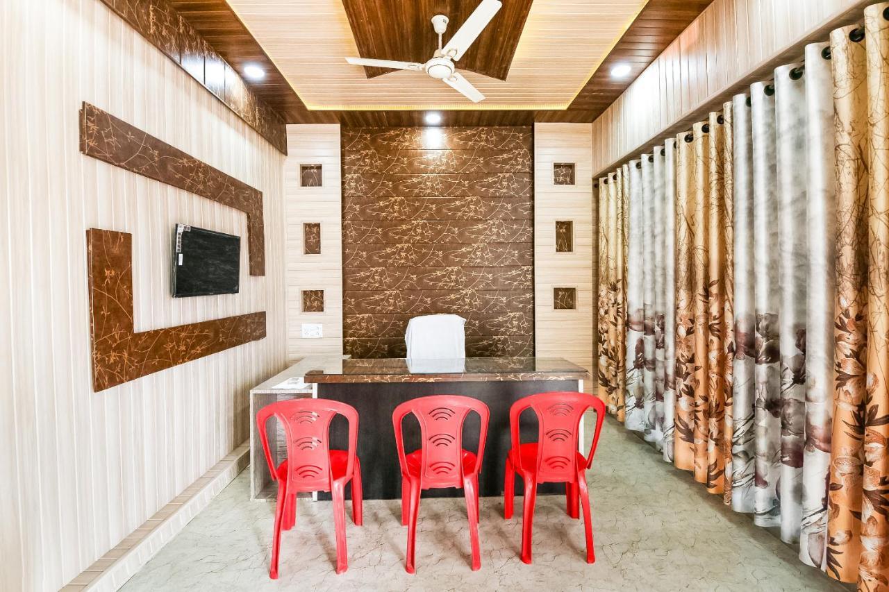 Oyo 69647 Yash Lodge Jabalpur Luaran gambar