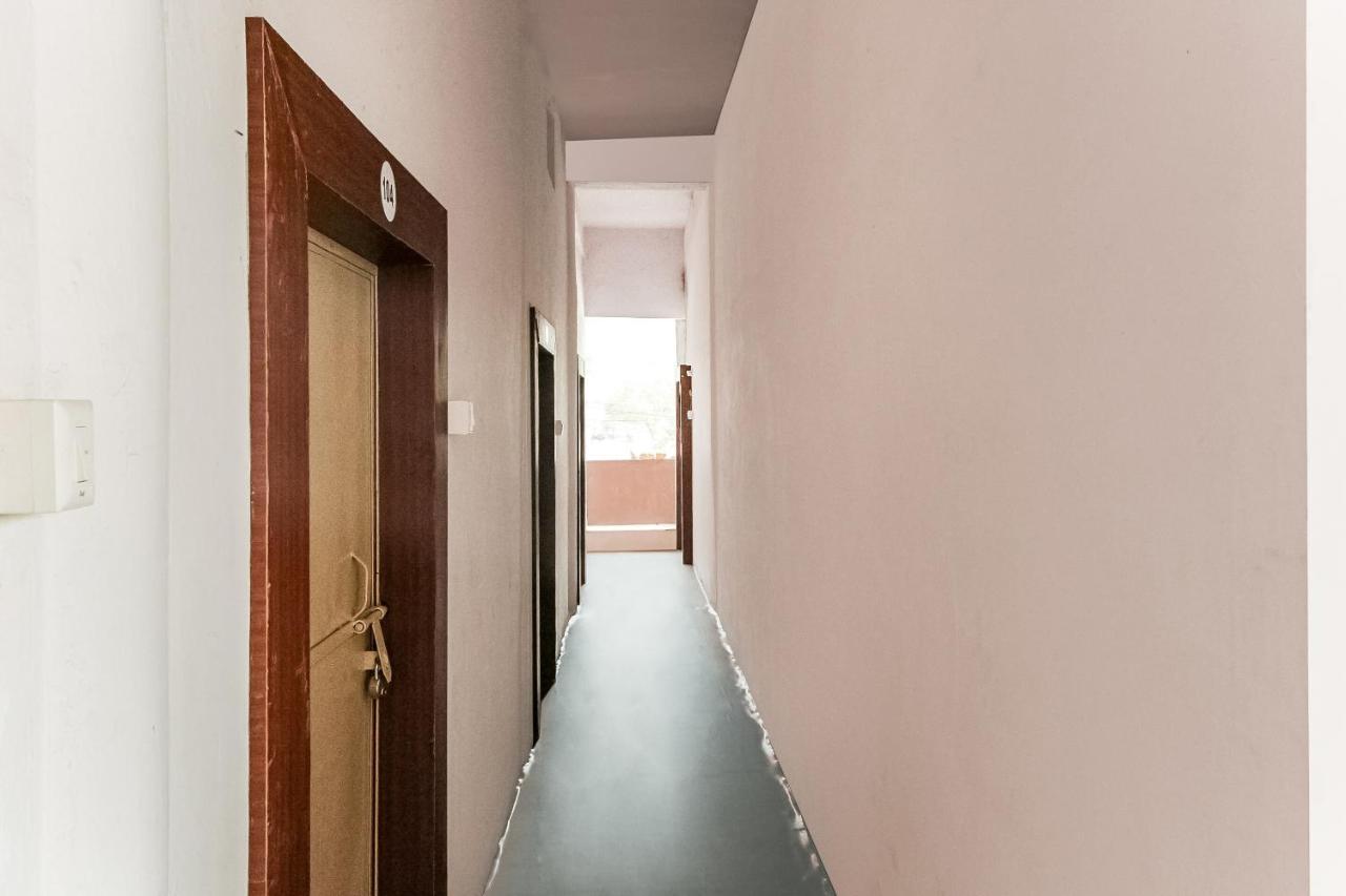 Oyo 69647 Yash Lodge Jabalpur Luaran gambar