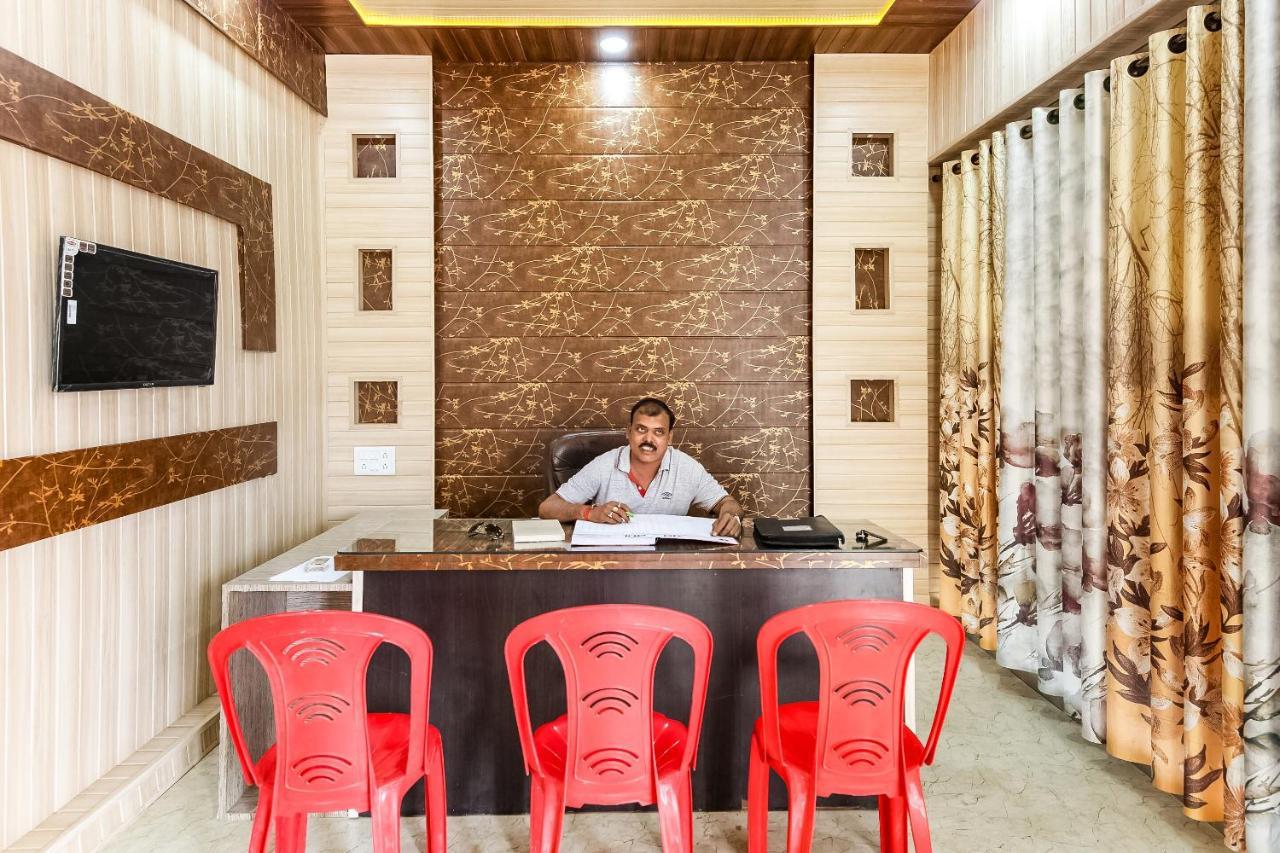 Oyo 69647 Yash Lodge Jabalpur Luaran gambar