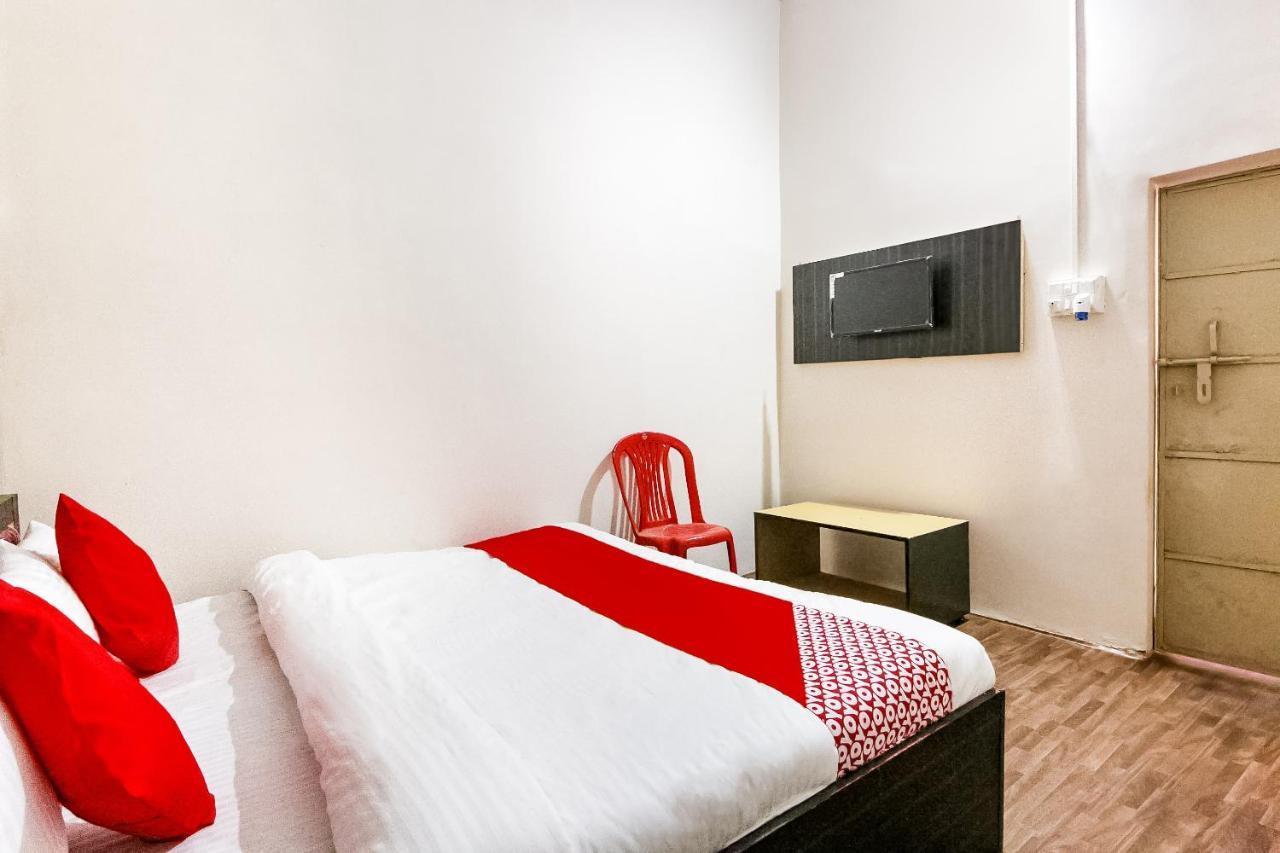 Oyo 69647 Yash Lodge Jabalpur Luaran gambar